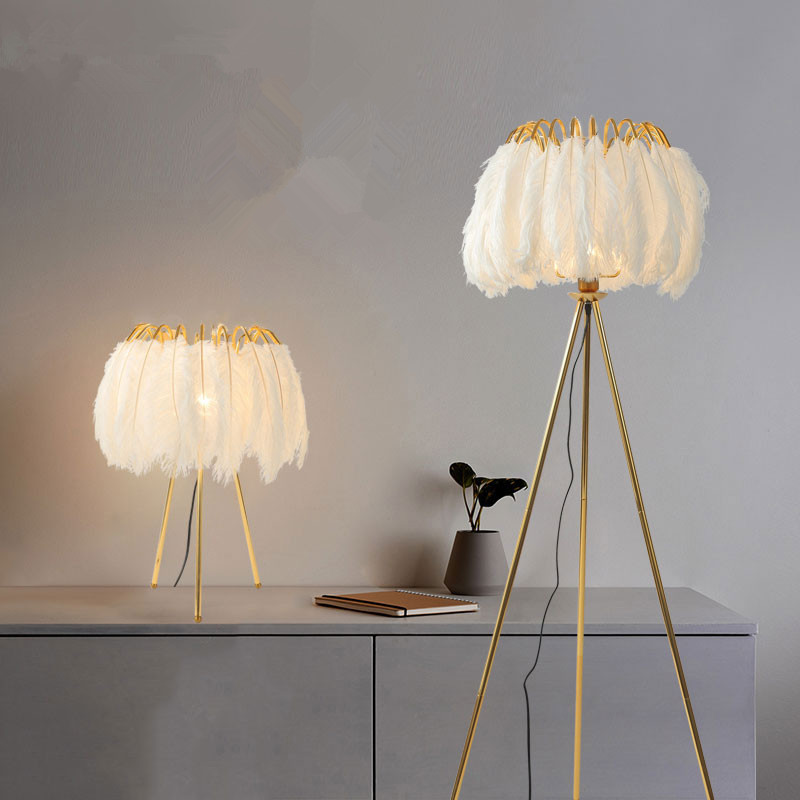 Floor Lamp Tripod - Lámpara de pie moderna para sala