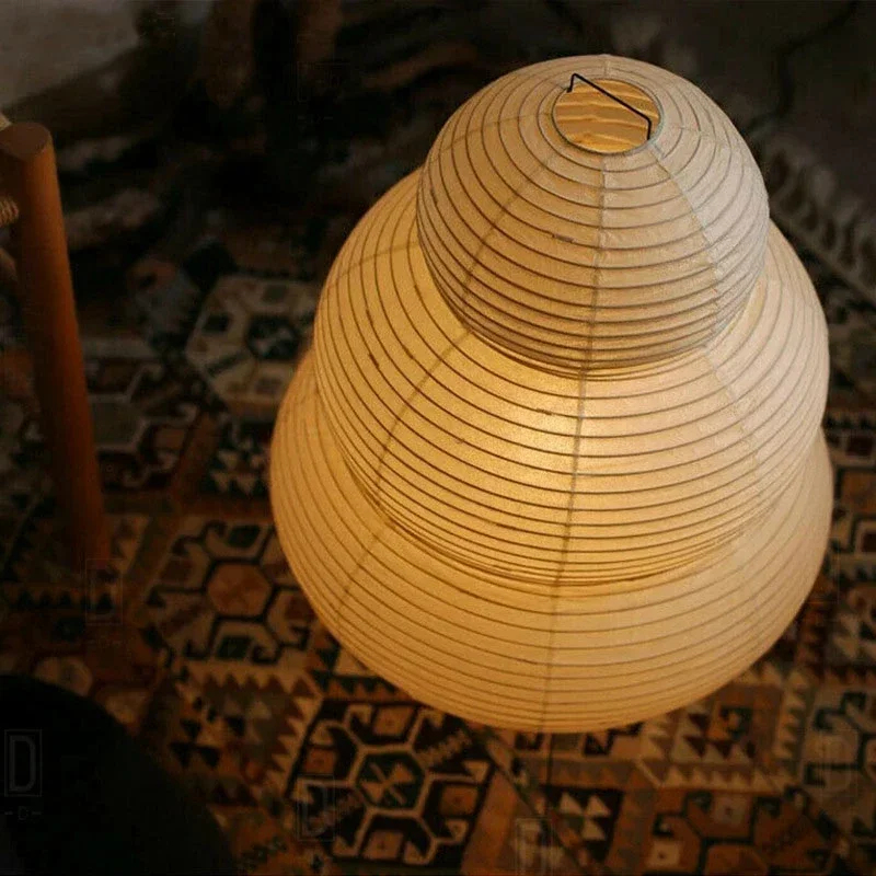 Lámpara de Mesa Akari Noguchi  - Floor Lamp Tripod reseña y precio