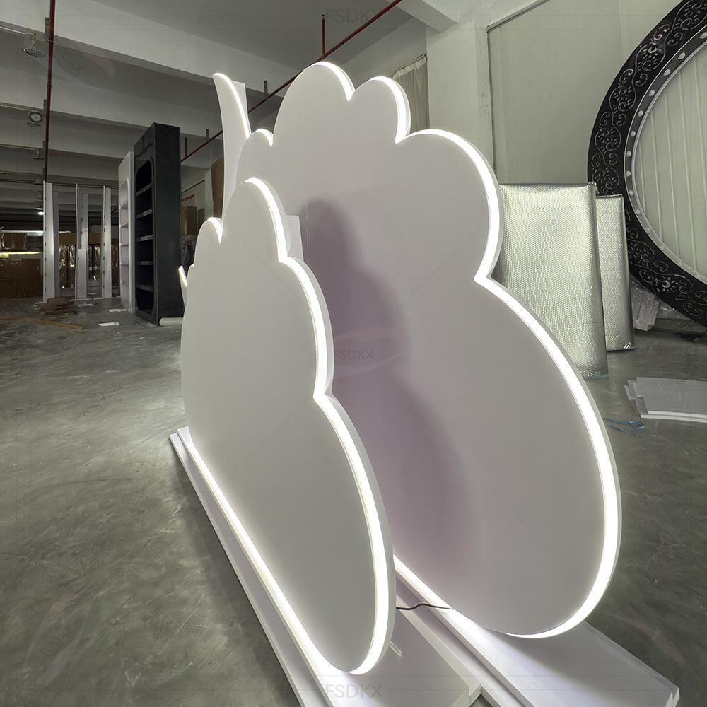 Elegante Fondo de PVC con Luz  - Lighting Decor Rentals reseña y precio